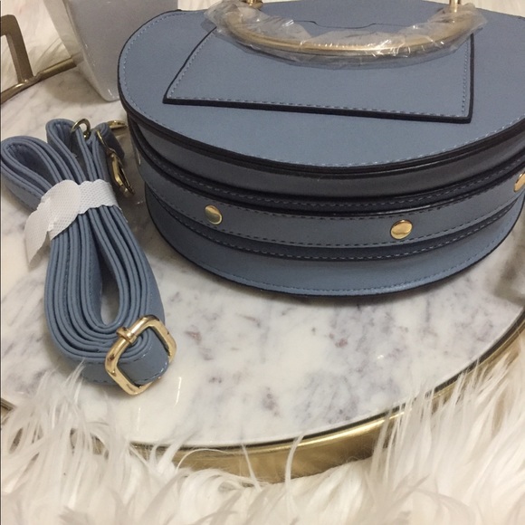 Round Blue Crossbody Bag - Picture 4 of 7